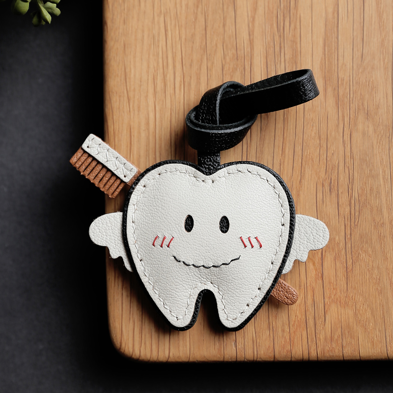 Luxury Bags Girls - Petit sac à dents en cuir